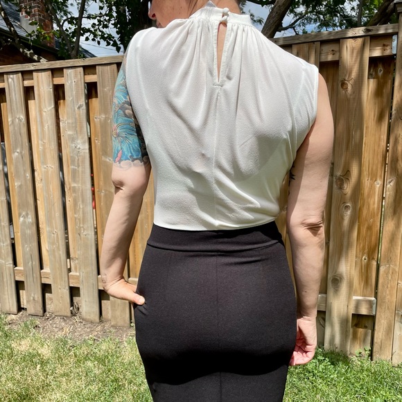 H&M One-Piece Dress - Picture 2 of 2